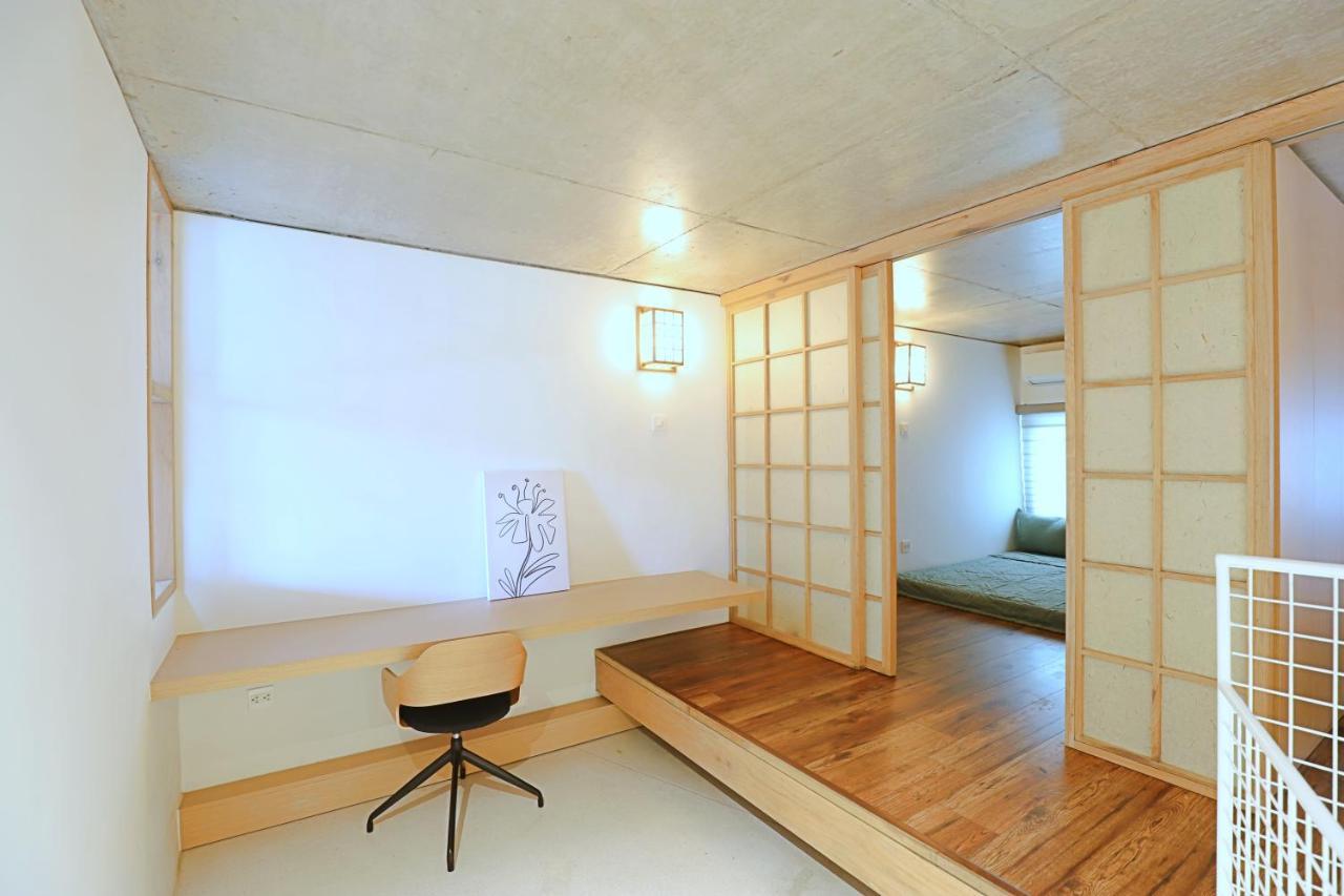 Casa Amarilla Boutique Apartment Hanoi Buitenkant foto