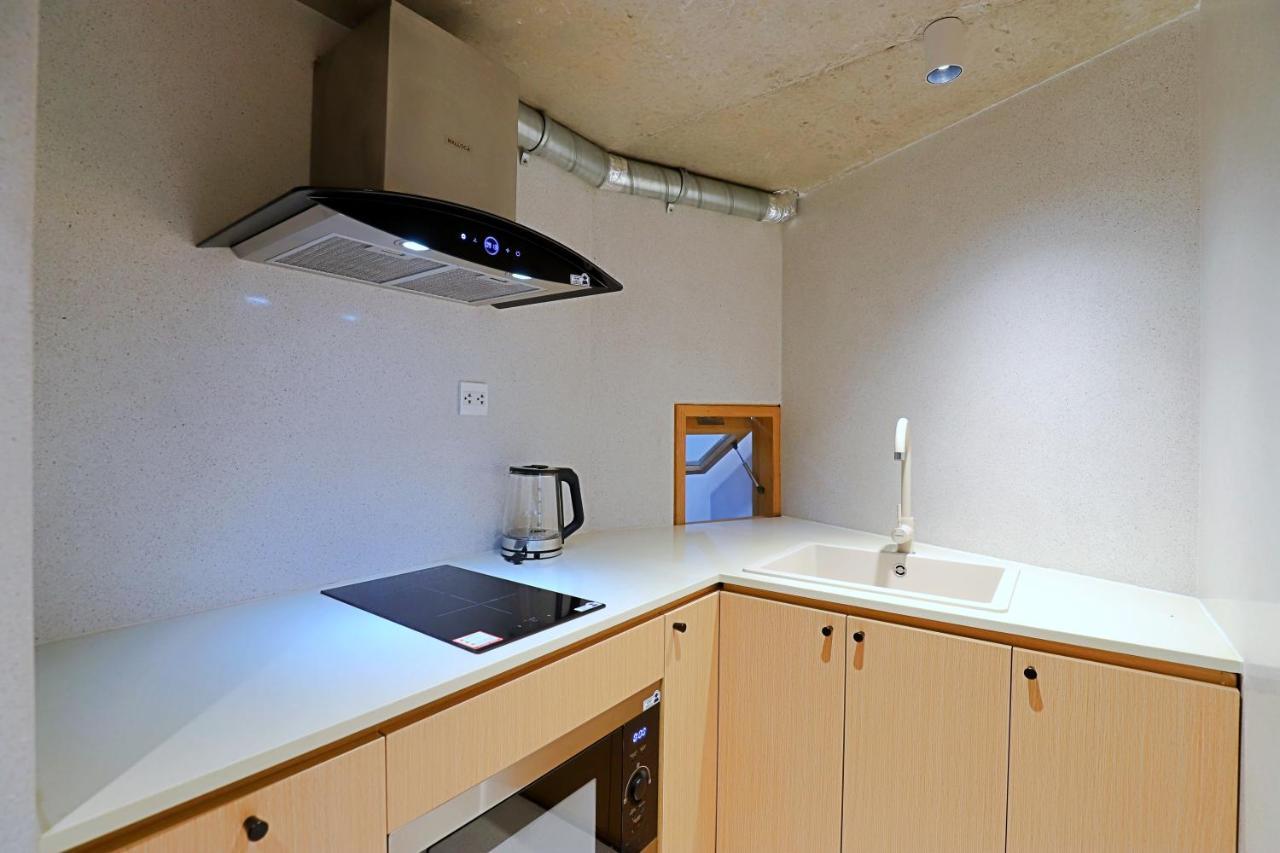 Casa Amarilla Boutique Apartment Hanoi Buitenkant foto